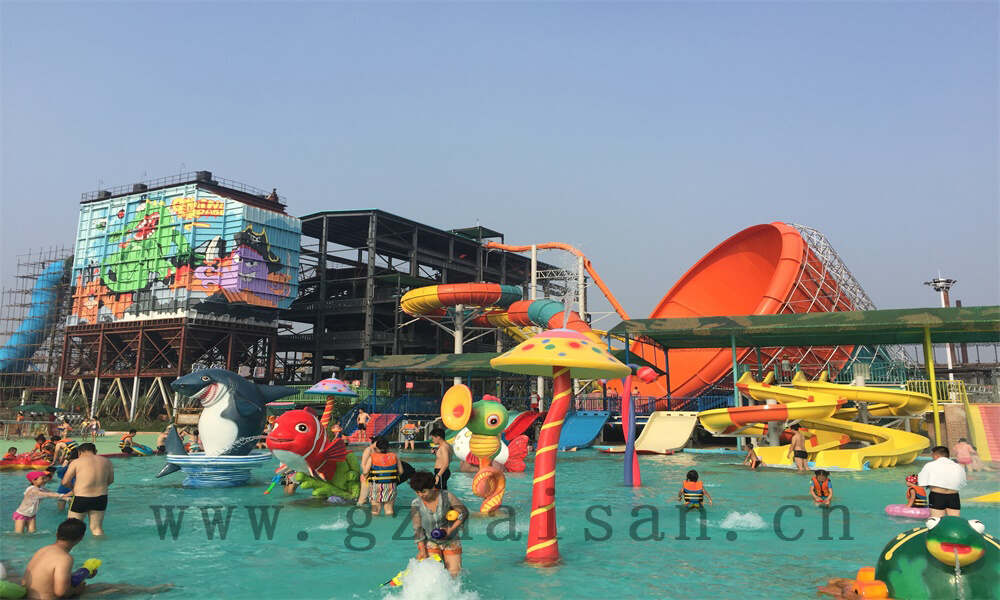 水上乐园设备大揭秘：挑战极限，畅享清凉狂欢